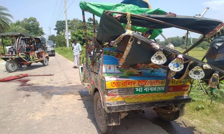 শ্রীপুরে সড়ক দুর্ঘটনায় অটোরিকশা চালকের মৃত্যু, আহত ২