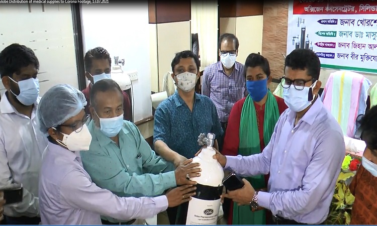 বেগমগঞ্জে গ্লোব গ্রুপের করোনার চিকিৎসা সামগ্রী প্রদান