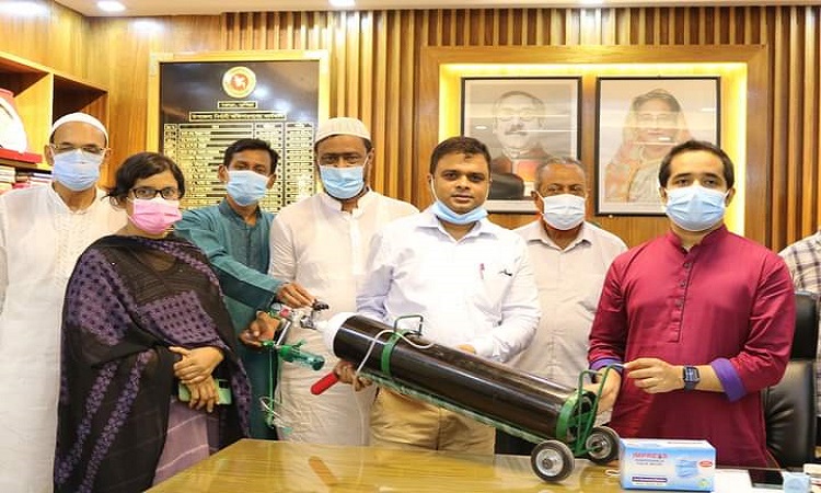 ​  বরুড়ায় ফোন করলেই বিনামূল্যে মিলবে অক্সিজেন সেবা