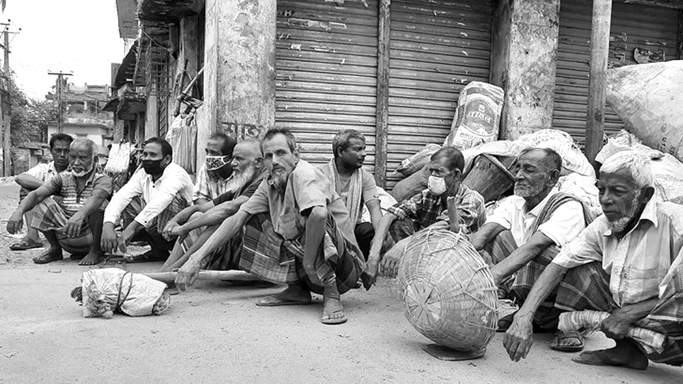 জীবন-জীবিকায় করোনার আঘাত