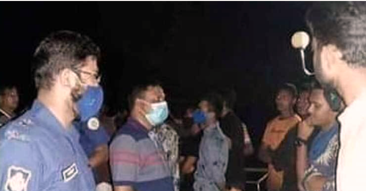 ​  শিক্ষার্থীদের ঘরমুখী করতে ঝালকাঠিতে পুলিশের বিশেষ অভিযান