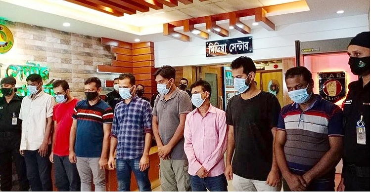 মধ্যপ্রাচ্যে মানবপাচারকারী চক্রের প্রধানসহ আটক ৮