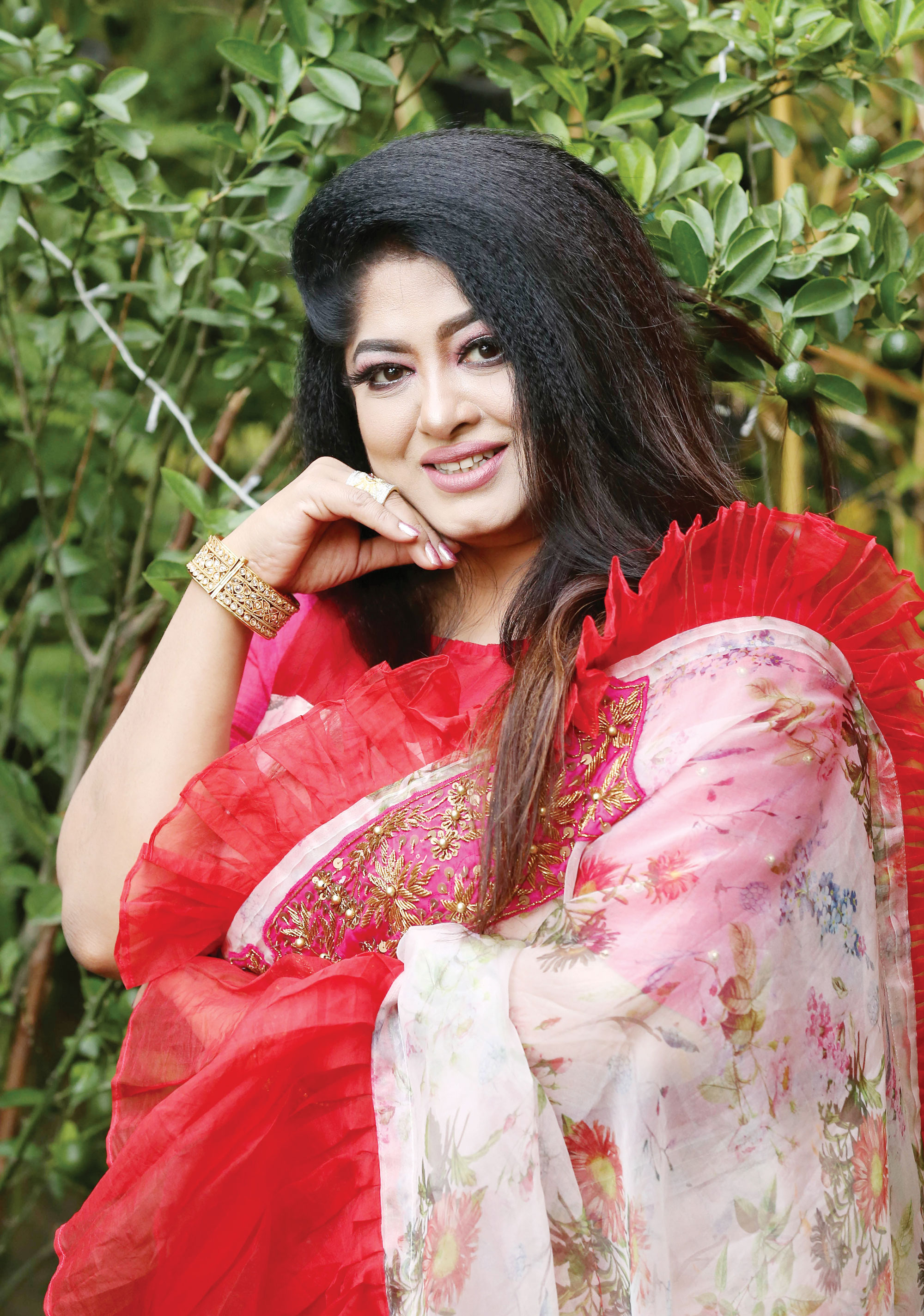 মেয়েকে নিয়ে যুক্তরাষ্ট্রে মৌসুমী