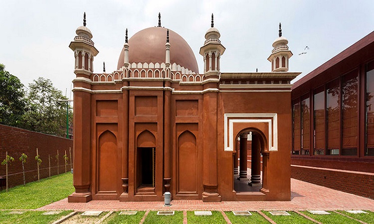 বিশ্বজুড়ে কেরানীগঞ্জের লাল মসজিদ