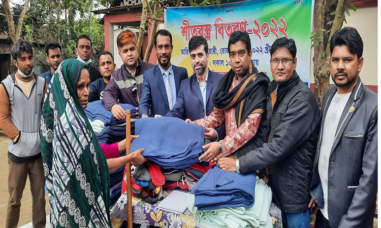 নাসিরনগরে শীতার্তদের মাঝে শীতবস্ত্র বিতরণ
