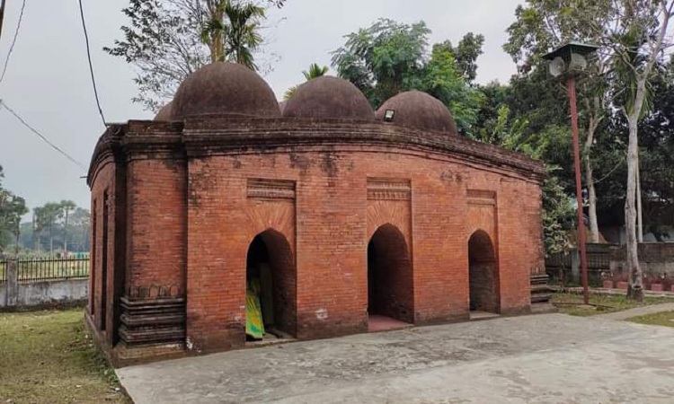 ফেনীর শর্শদিতে ঐতিহাসিক মসজিদ