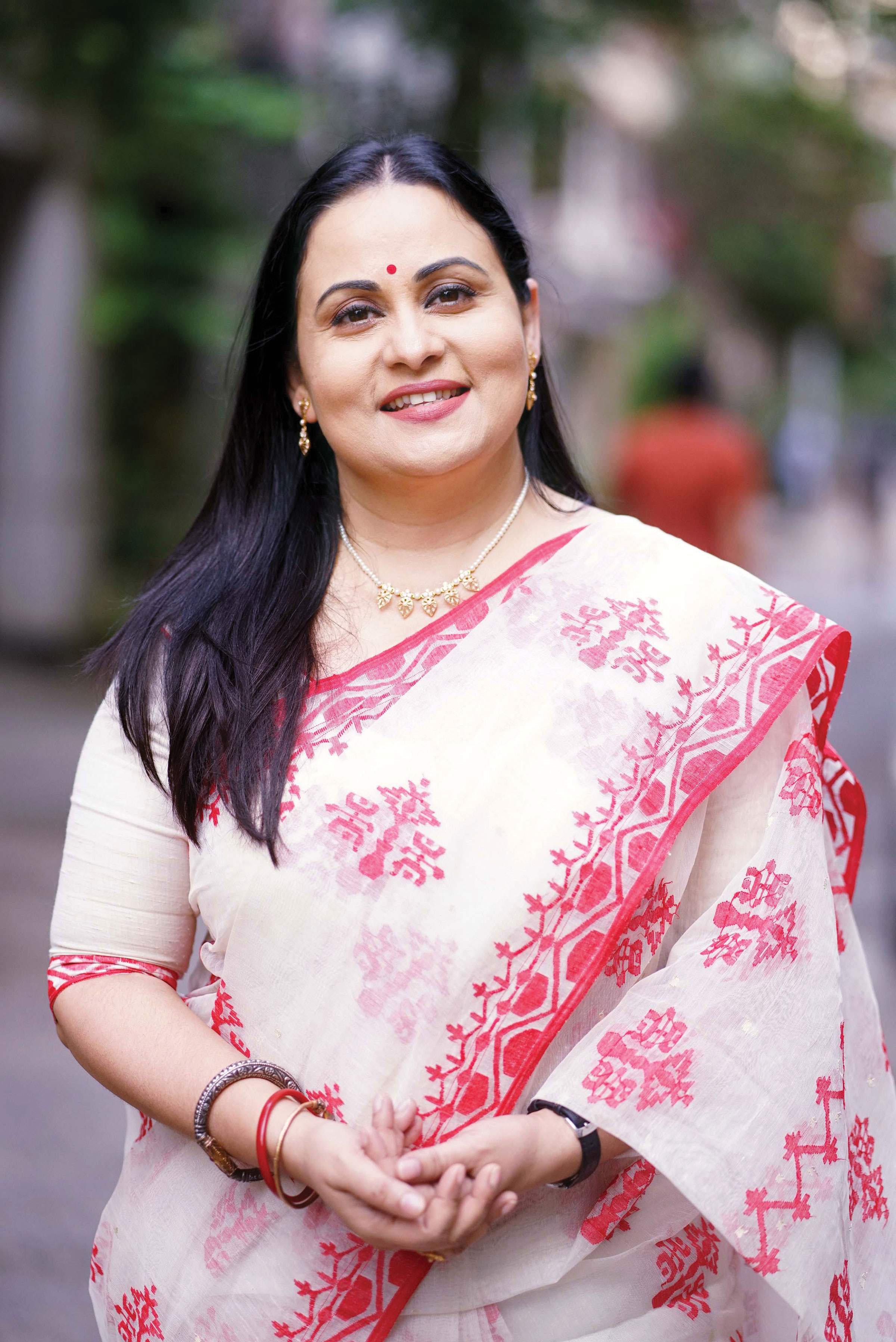 দেশ-বিদেশে মুক্তি পাচ্ছে মিমির 'পাপ পুণ্য'