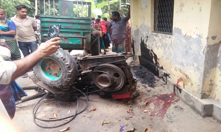 ​​​​​​​পাইকগাছায় ট্রলির চাপায় একজন গুরুতর আহত