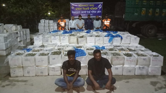 খুলনায় জেলি প্রয়োগ করা কোটি টাকার চিংড়ি জব্দ