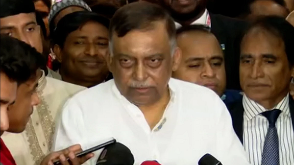 ১১৬ জনকে ধর্ম ব্যবসায়ী আখ্যা দিয়ে গণকমিশনের অভিযোগের কোনো ভিত্তি নেই: স্বরাষ্ট্রমন্ত্রী