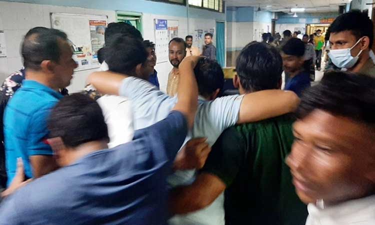 ছাত্রদলের মিছিলে হামলা, আহত ১৫