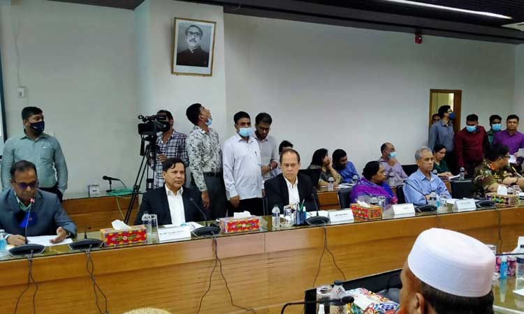 ইসির ইভিএম যাচাই, নেই বিএনপিসহ পাঁচ দল