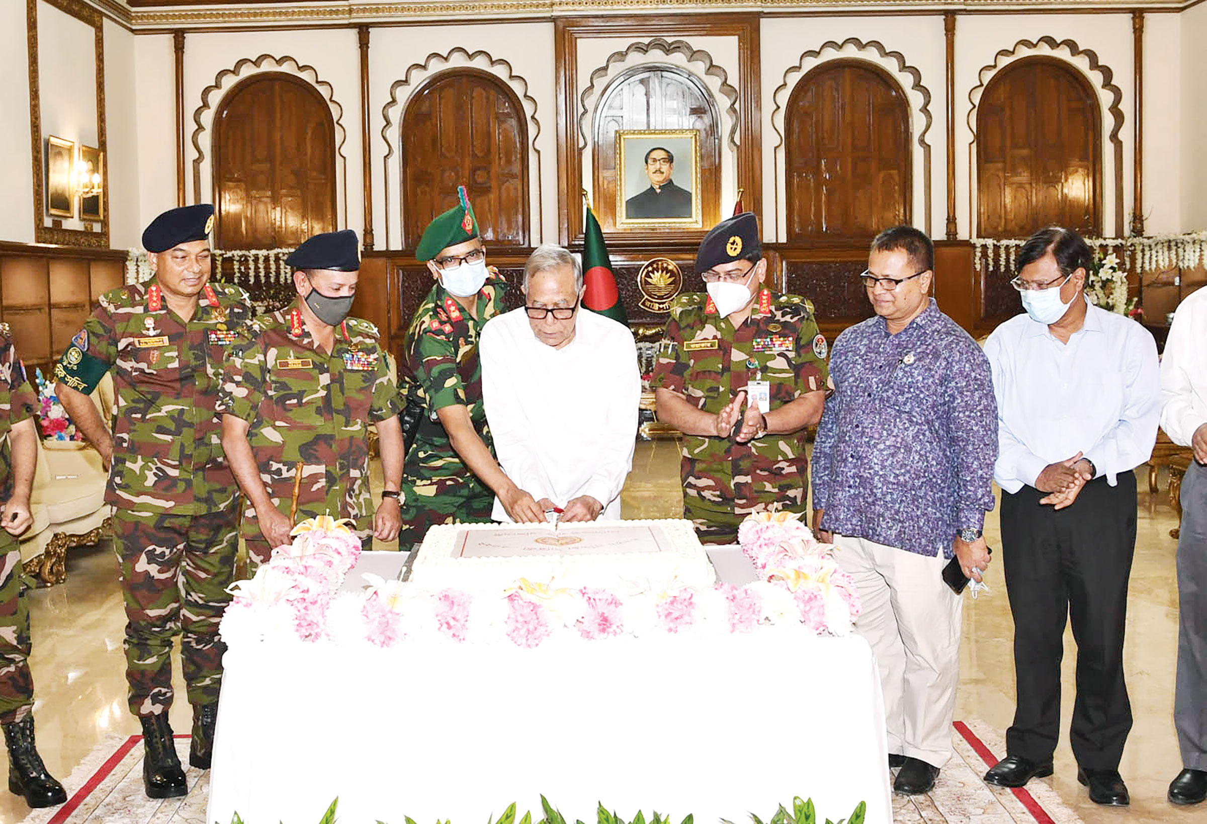 ভিভিআইপিদের নিশ্ছিদ্র নিরাপত্তা নিশ্চিত করতে হবে পিজিআর-এর ৪৭তম প্রতিষ্ঠাবার্ষিকীতে রাষ্ট্রপতি