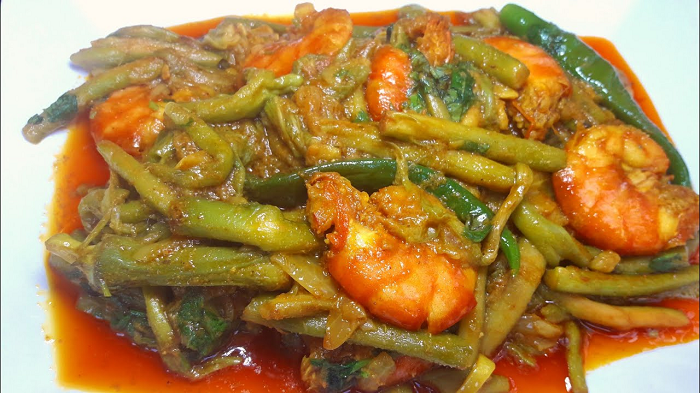 লতি চিংড়ি খান এই বর্ষায়