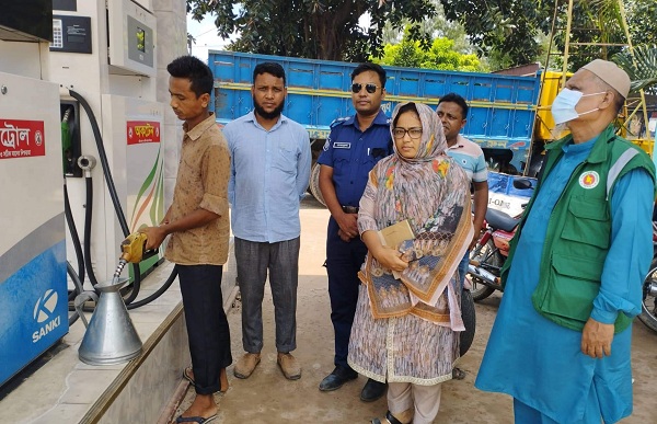 বিরামপুরে শারমিন ফিলিং স্টেশনের ত্রিশ হাজার টাকা জরিমানা