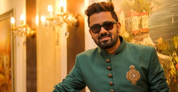 গায়কের বিরুদ্ধে ধর্ষণের অভিযোগ