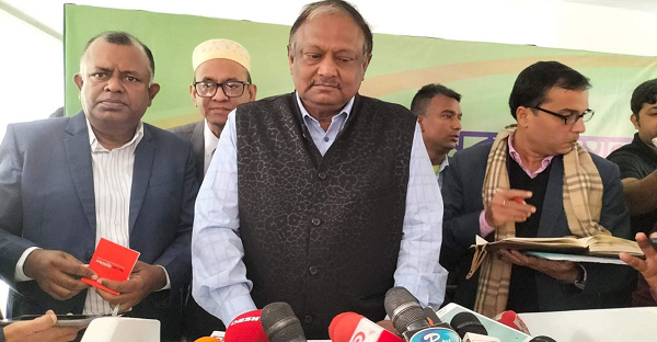 রমজানে বাজার নিয়ন্ত্রণে ডিসিদের শক্ত ভূমিকা চান বাণিজ্যমন্ত্রী