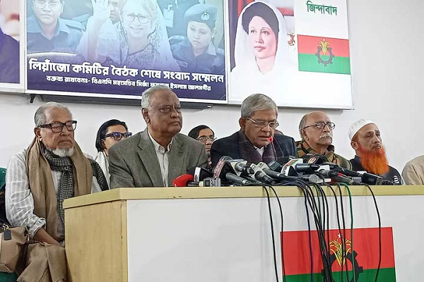 আ.লীগ মুখে বলে এক, কাজে আরেক : ফখরুল