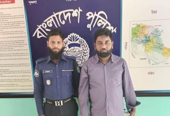 কবিতা আবৃত্তির জন্য ডেকে নিয়ে ধর্ষণের অভিযোগ, প্রশিক্ষক গ্রেপ্তার