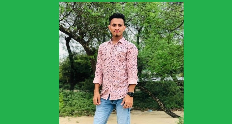 বন্ধুদের সাথে ঘুরতে গিয়ে মোটরসাইকেল দূর্ঘটনায় যু্বক নিহত