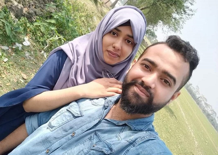 পার্কে নিয়ে স্ত্রীকে ছুরিকাঘাতে হত্যা করে ছাত্রলীগ নেতা