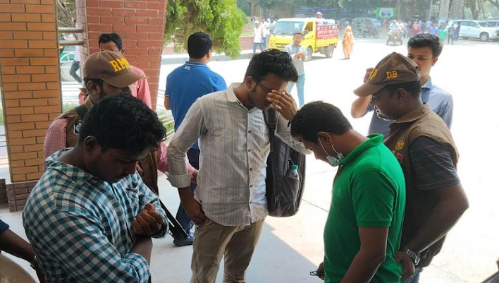 রাবির ভর্তি পরীক্ষায় প্রক্সি কান্ডে আটক ৫