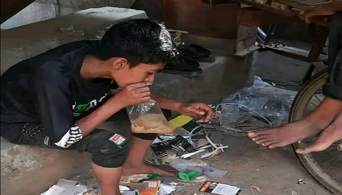রাস্তার সস্তা জীবন