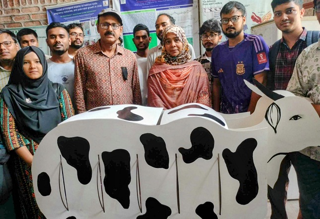 হাতেকলমে ব্যবহারিক শিক্ষায় হাবিপ্রবিতে আর্টিফিশিয়াল প্রাণি