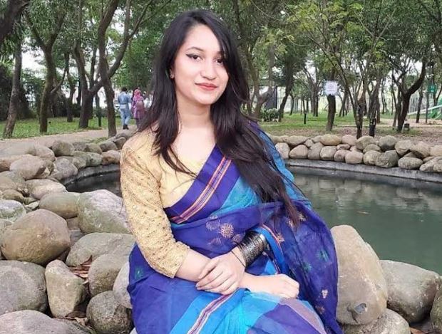 ট্রাকের ধাক্কায় আহত জাবি শিক্ষার্থী সৃজনী মারা গেছেন