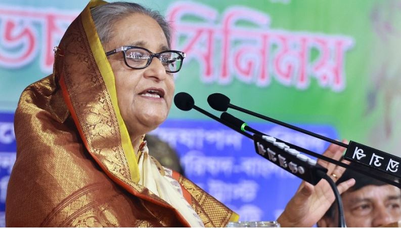 আপনারা কেন নিজেদের সংখ্যালঘু বলেন? এদেশে সংখ্যালঘু-সংখ্যাগুরু বলতে কিছু নেই : প্রধানমন্ত্রী