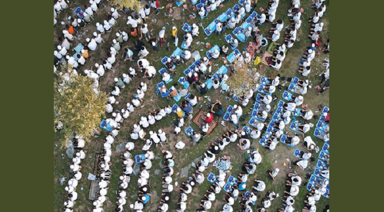 হাজার হাজার শিশুকে নিয়ে তুরস্কে নামাজশিক্ষা কর্মসূচি