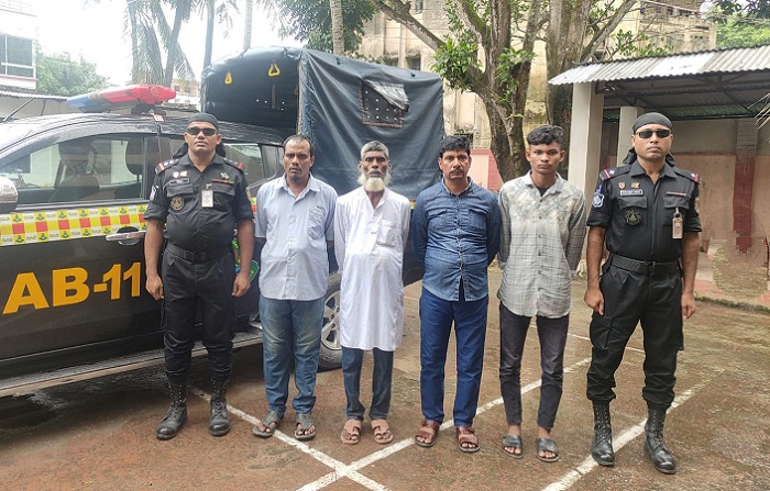 কুমিল্লায় জোড়া খুনের মামলার  ৫  আসামি গ্রেফতার 