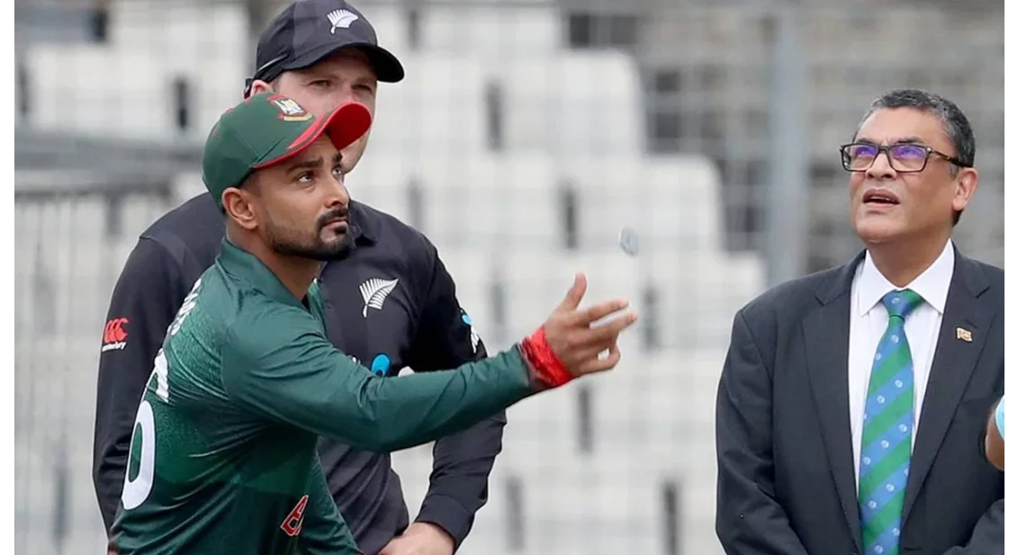 টস হেরে ফিল্ডিংয়ে বাংলাদেশ, খালেদের অভিষেক