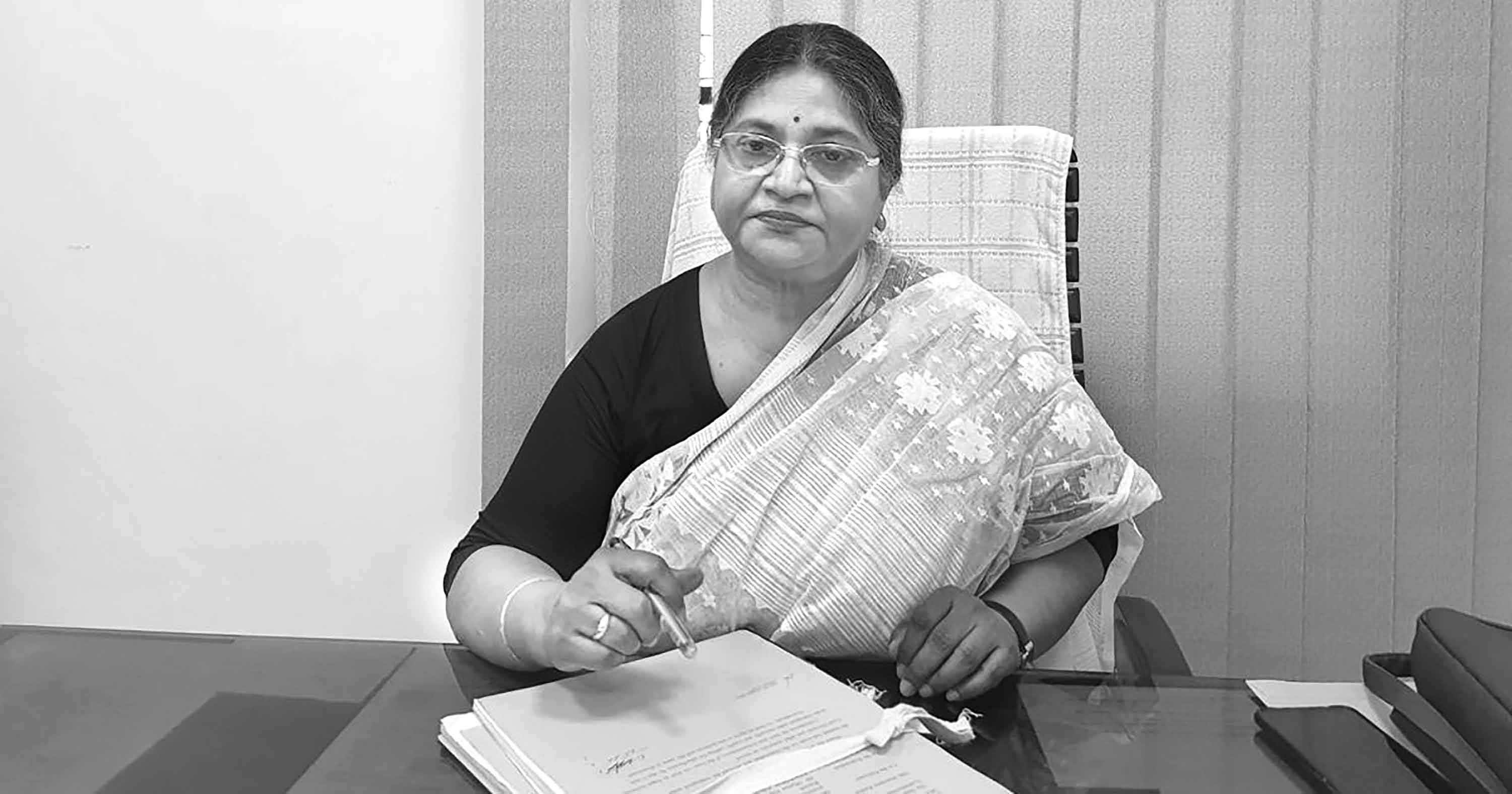 উচ্চপদে নারী