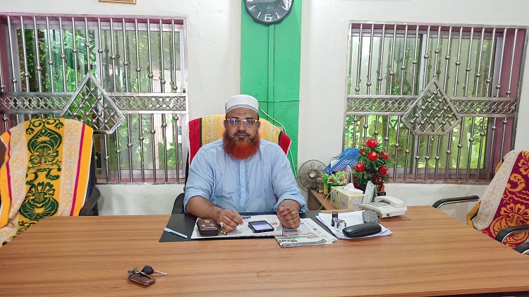 অধ্যক্ষ মাওলানা আব্দুল হান্নানের এমফিল ডিগ্রি অর্জন