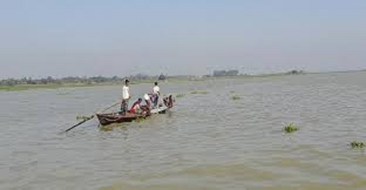 অভয়াশ্রমেও চলছে ইলিশ শিকার