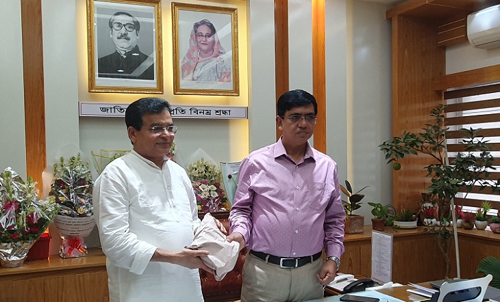 ফরিদপুরে রামকৃষ্ণ মিশন ও জেলা প্রশাসন স্কুলের পাশে শারমিন গ্রুপ