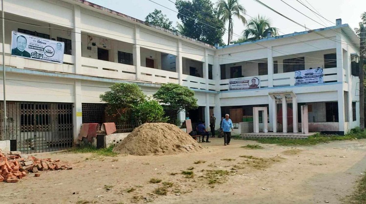 লক্ষ্মীপুর উপনির্বাচনে কেন্দ্র শূন্য ভোটার 