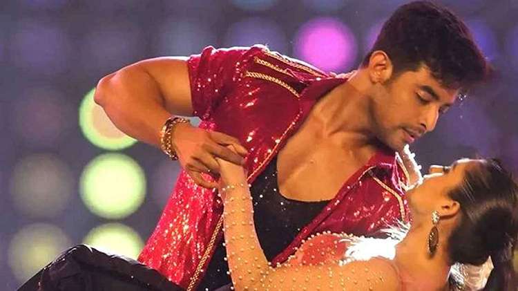 টাকা না দিলে সব বলে দেব!