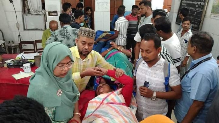 নড়াইল পৌর মেয়রের গাড়ি দূর্ঘটনায় চালক নিহত, মেয়র আহত