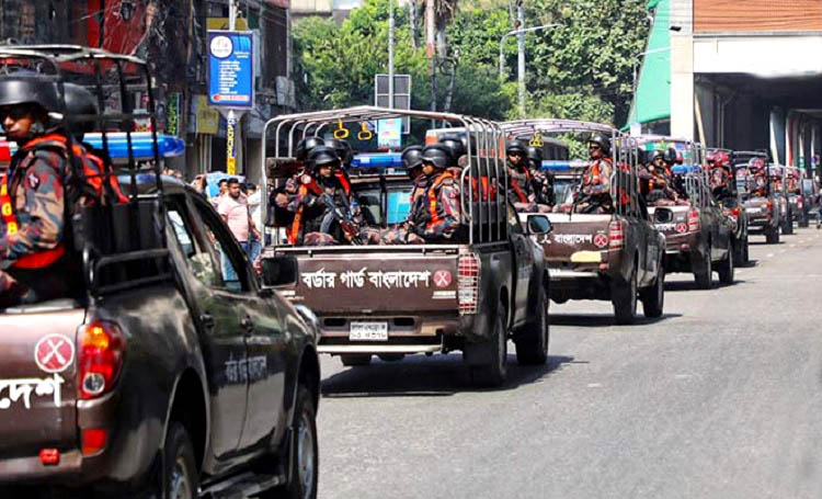 পোশাক কারখানার নিরাপত্তায় ৪৮ প্লাটুন বিজিবি মোতায়েন