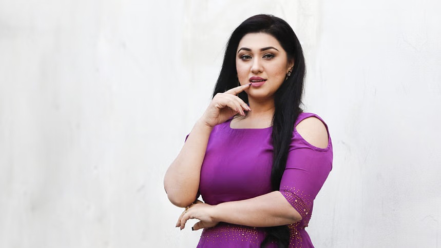 সংসদ নির্বাচনে প্রার্থী হতে চান অপু বিশ্বাস