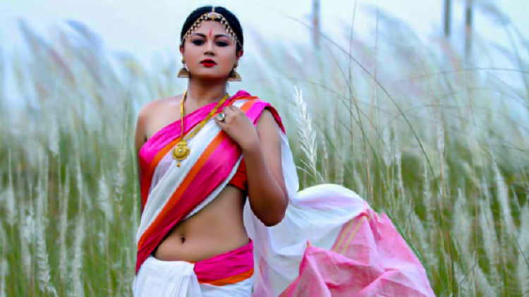 দিনশেষে শিল্পীজীবনটা মূলত একার : মৌসুমী হামিদ