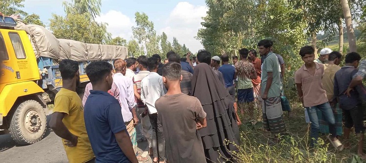 মহাদেবপুরে টাকা ছিনিয়ে নিতে ব্যবসায়ীকে হত্যা, আটক ২