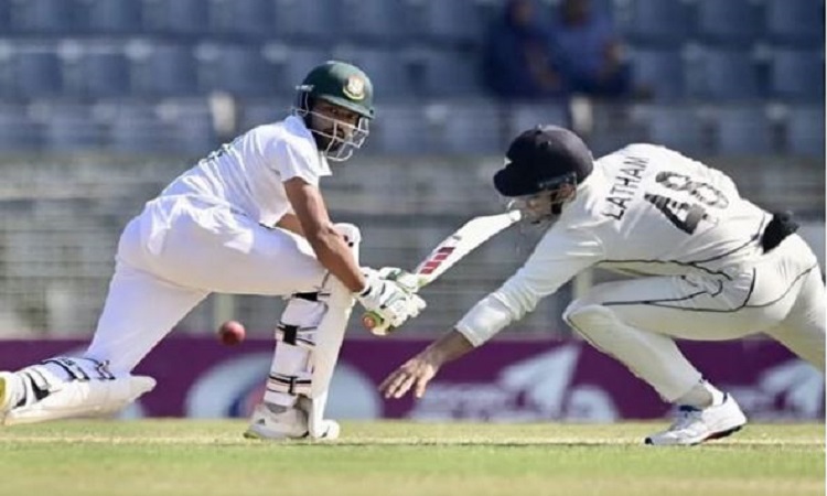 ১০৪ রানে এগিয়ে চা-বিরতিতে বাংলাদেশ