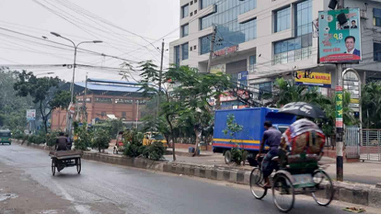 ঘূর্ণিঝড় ‘মিগজাউম’  : ঢাকায় গুঁড়ি গুঁড়ি বৃষ্টি