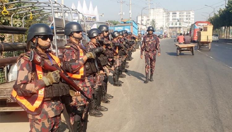 সারাদেশে ১৫৬ প্লাটুন বিজিবি মোতায়েন