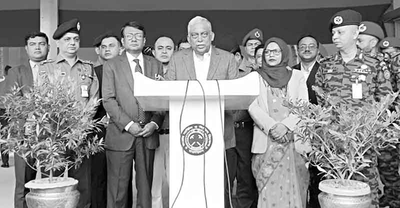 সব সেক্টরে সাহসিকতার সঙ্গে দায়িত্ব পালন করছেন নারীরা