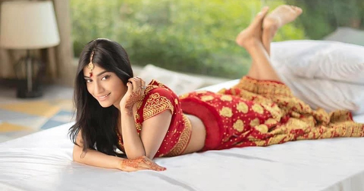 সিনেমার নতুন চমক সায়মা স্মৃতি