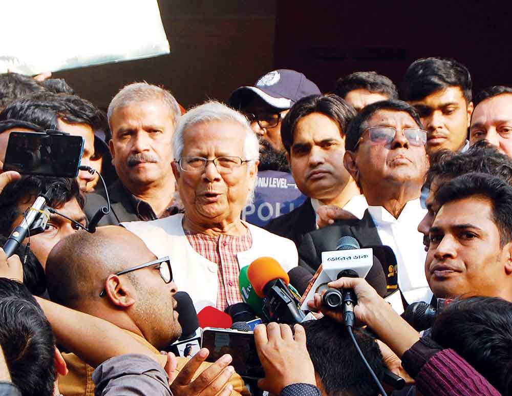 ড. ইউনূসের ৬ মাসের কারাদন্ড